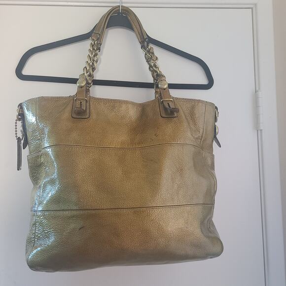 Coach Metallic Gold Patent Leather Tote Bag Chain Handles Large Style 14129 - Picture 4 of 16